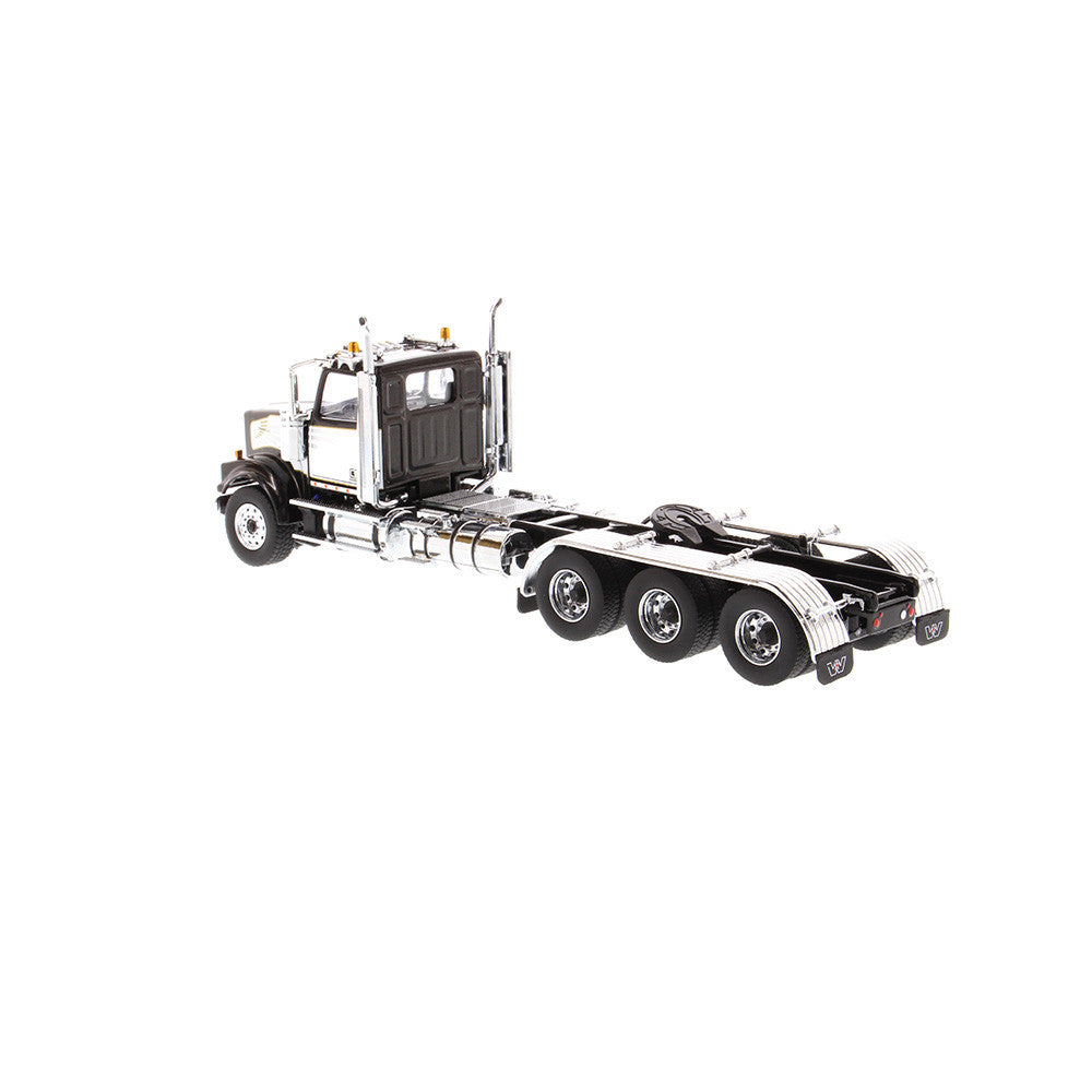 Western Star 4900 SF Tridem Day Cab Diecast 1To50 Model