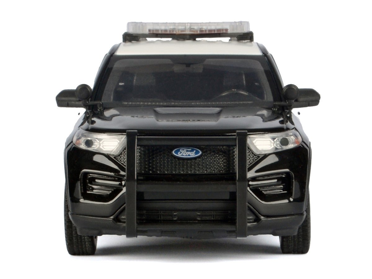 Motormax 1/24 Ford Police Interceptor Utility LAPD Car Black White With Flashing Light Bar And Lights And Sounds
