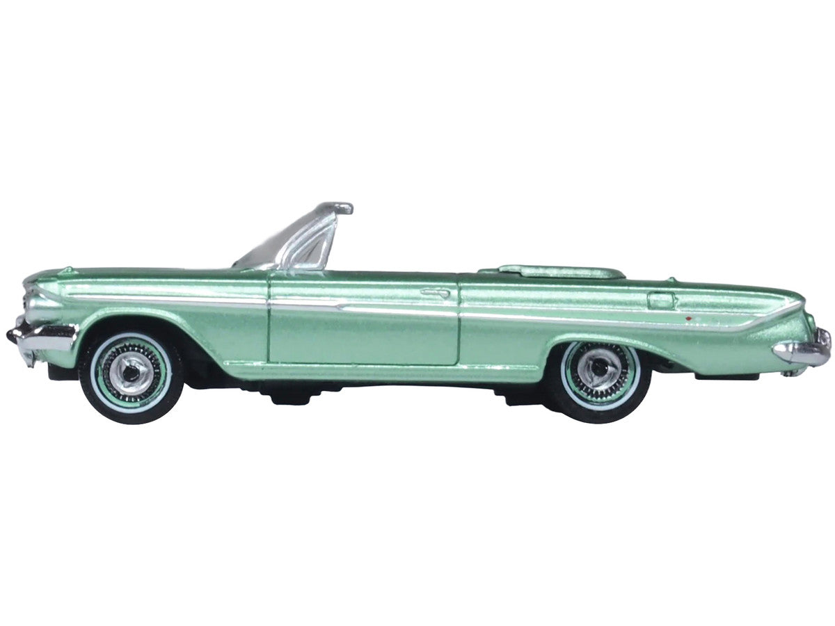Oxford Diecast 1961 Chevrolet Impala Convertible HO Scale Model Car Arbor Green