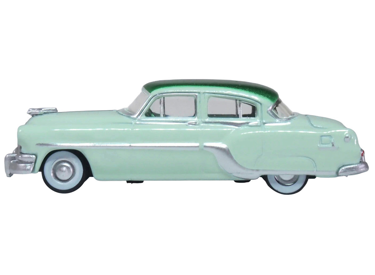 1954 Pontiac Chieftain 4 Door HO Scale Diecast Oxford Shannon Green Top