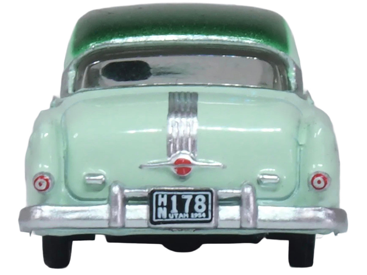 1954 Pontiac Chieftain 4 Door HO Scale Diecast Oxford Shannon Green Top