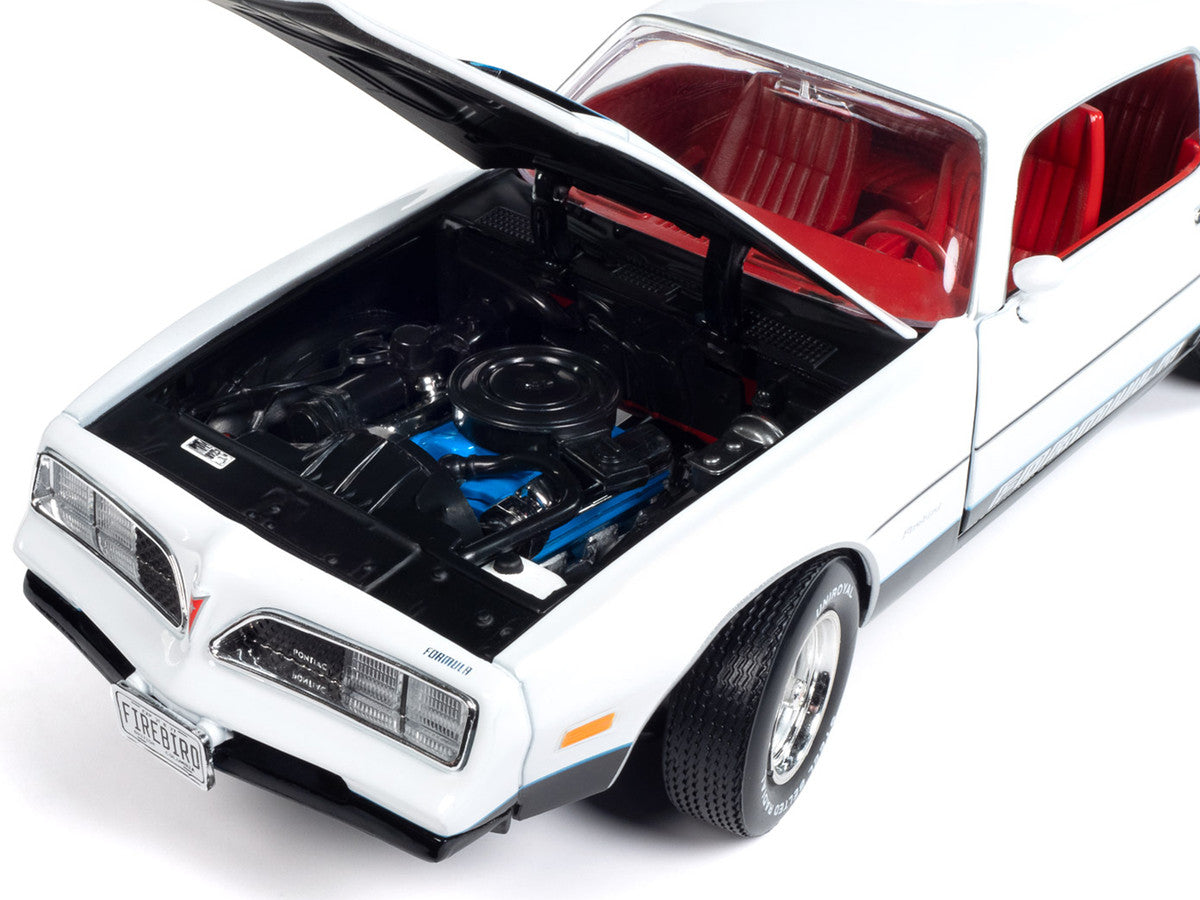 1977 Pontiac Firebird Formula Cameo White with Red Interior "American Muscle" Series 1/18 Diecast Model Car by Auto World-2