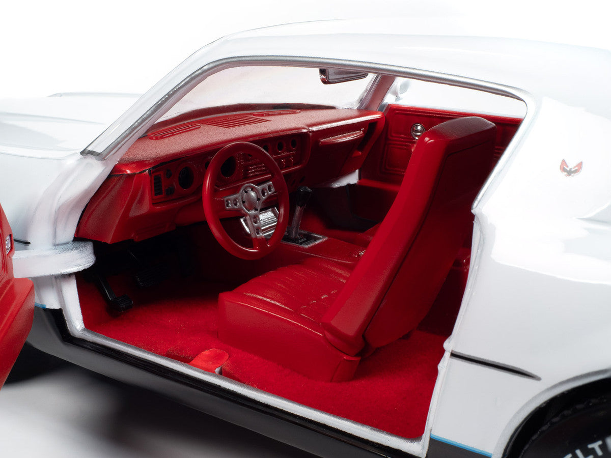 1977 Pontiac Firebird Formula Cameo White with Red Interior "American Muscle" Series 1/18 Diecast Model Car by Auto World-3
