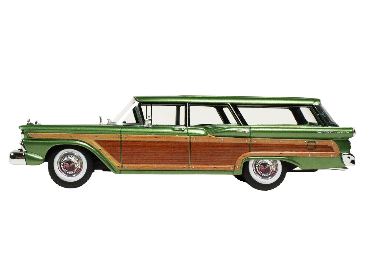 1959 Ford Country Squire Sherwood Green Metallic Woodgrain Sides 1 to 43 Scale